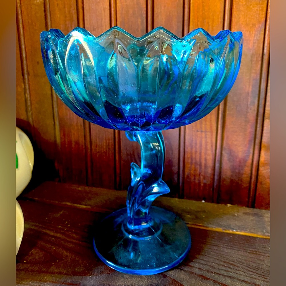 Indiana Glass Turquoise Aqua Blue Compote Tulip Bowl W/ Stem & Leaves Pedastal